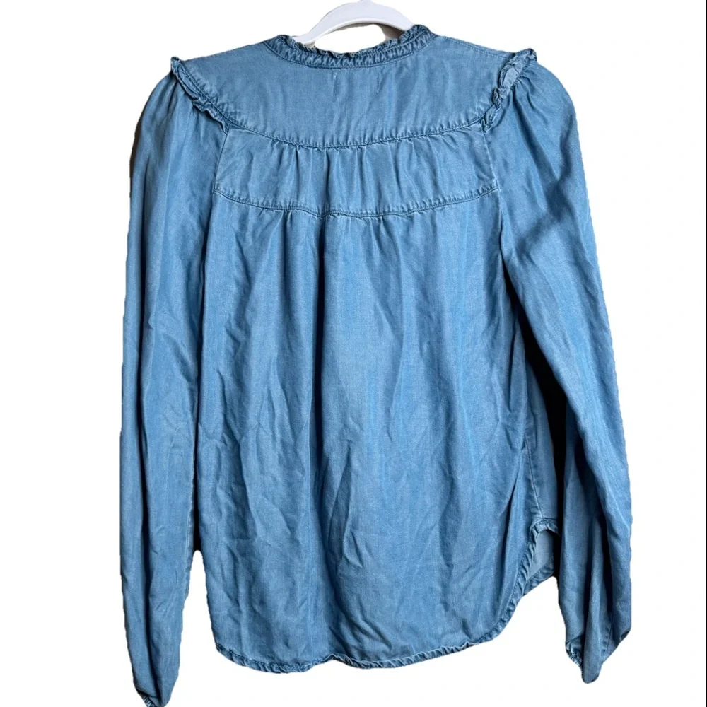 Anthropologie Maeve Chambray Light Blue Ruffle Boho Peasant Blouse Size XS C3 - Picture 3 of 10